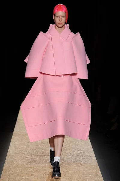 Look 12